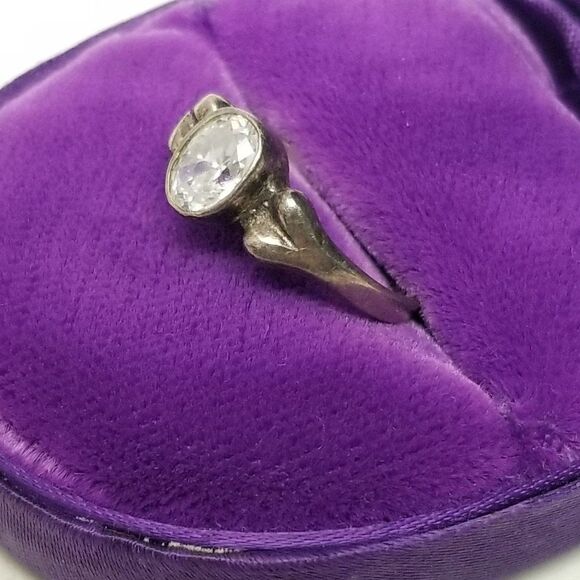 Vintage Sterling Silver Oval Clear Rhinestone Solitaire Ring Size 6 Band, Estate - Picture 5 of 9